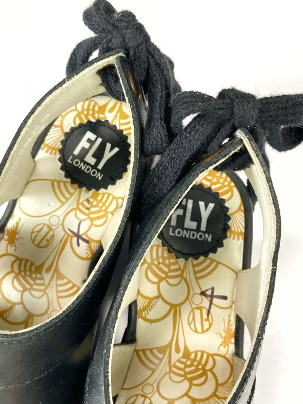 FLY LONDON Yown Wedge Black Leather Lace Up Sandal 40 Comfort Classic
